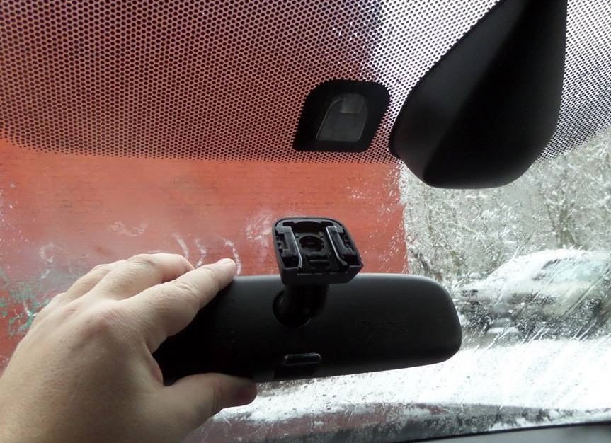 КАК ОТРЕМОНТИРОВАТЬ БОКОВОЕ ЗЕРКАЛО ЗАДНЕГО ВИДА АВТОМОБИЛЯ ! СВОИМИ РУКАМИ !