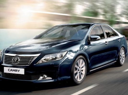 замена масляного фильтра Tayota Camry v50