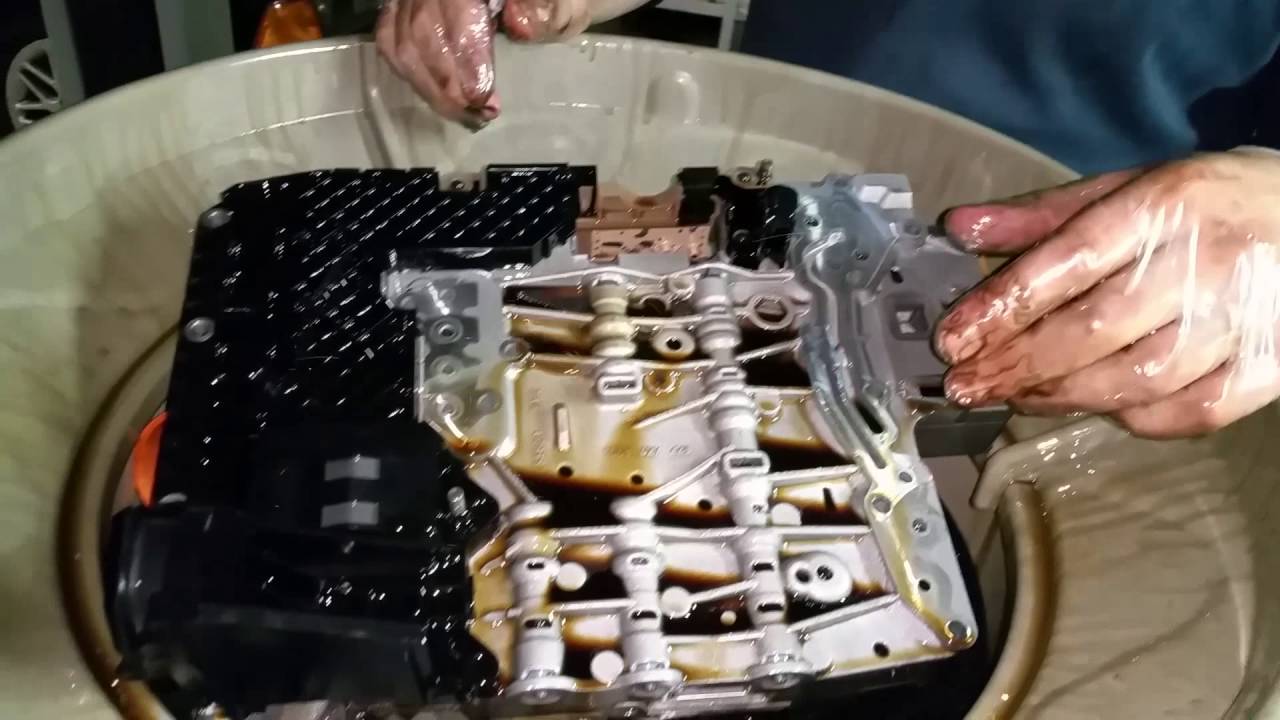 Инструкция как поменять масло в BMW 5 серии E60 Замена масла в двигателе БМВ Е60 своими руками
